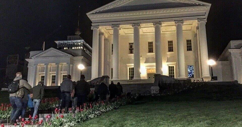 Haunted Capitol Hill Ghost Tour by Haunts of Richmond
