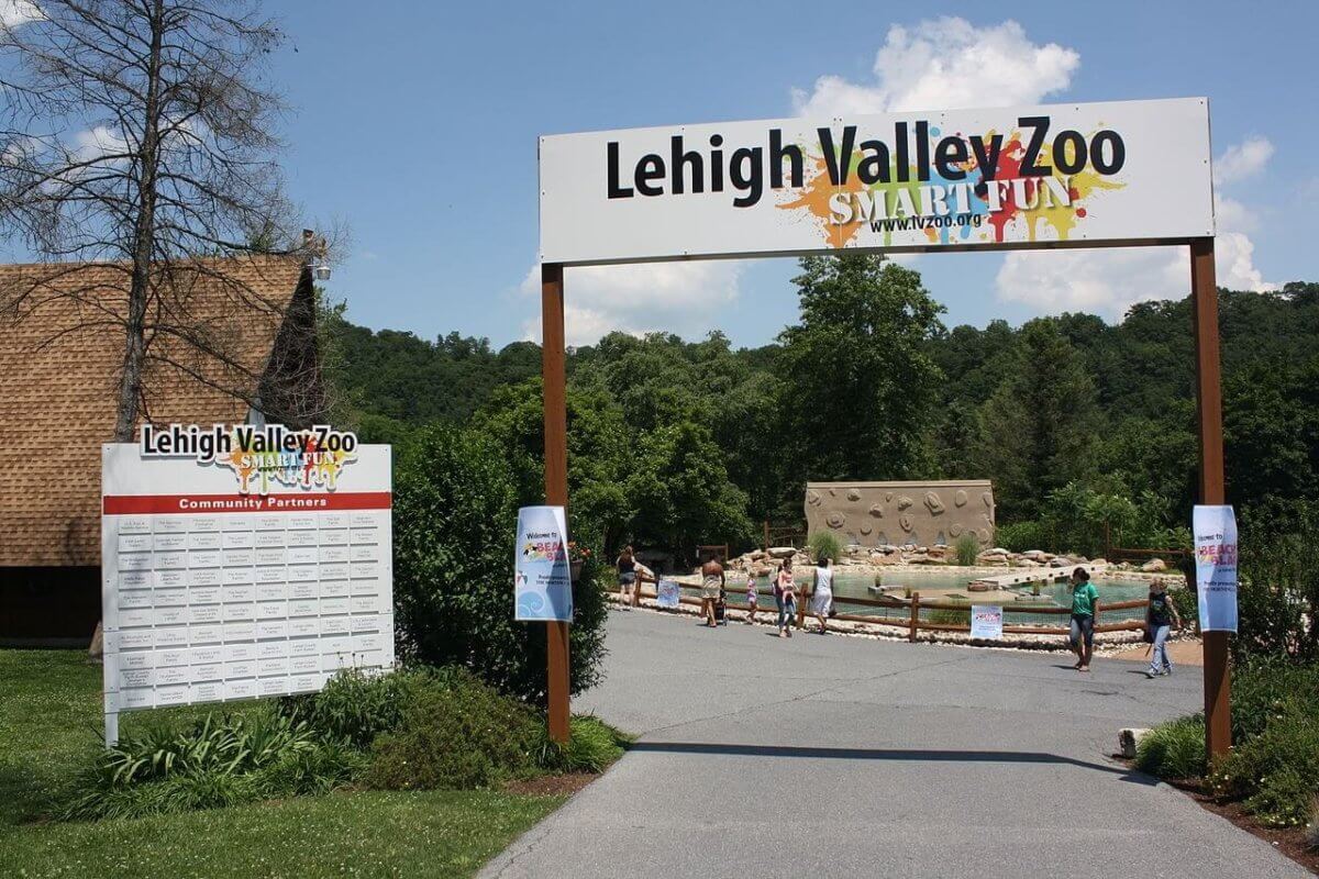 Lehigh Valley Zoo entrance