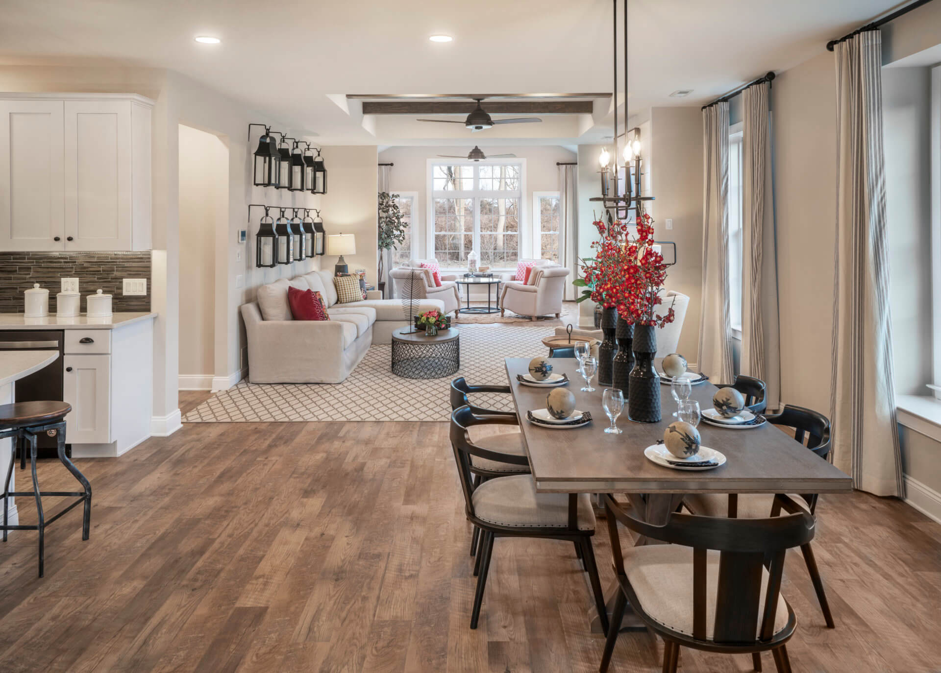 Jefferson Kitchen and Dining Area
